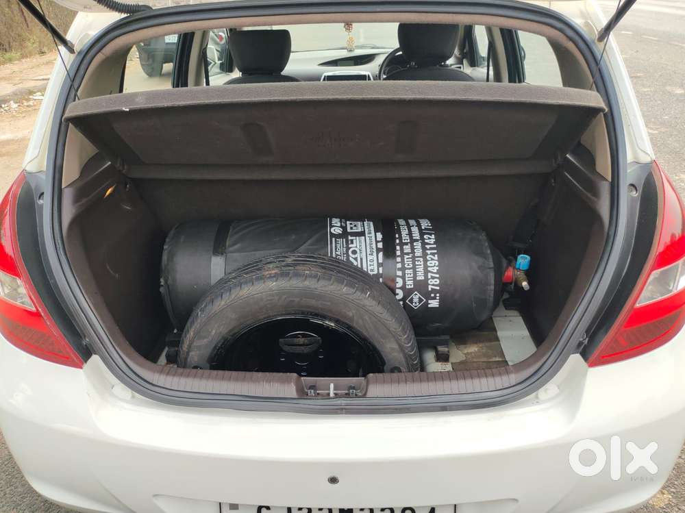 Hyundai I20 2012-2014 Magna Optional 1.2, 2012, Cng & Hybrids