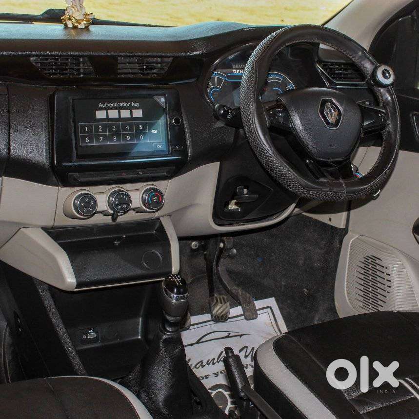 Renault Triber Rxt, 2022, Petrol