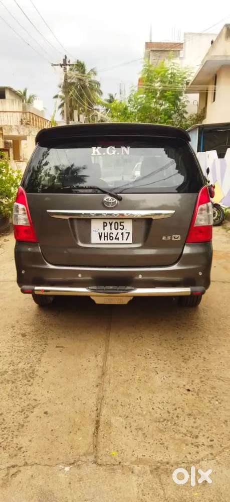 Toyota Innova Diesel 2012