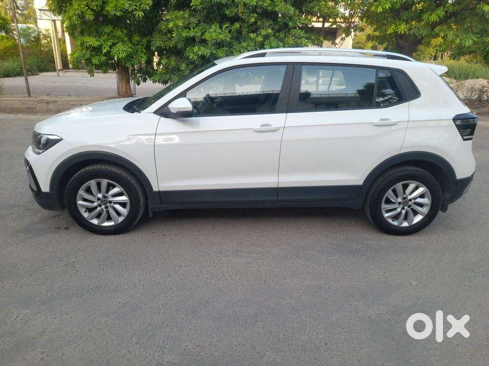 Volkswagen Taigun 1.0 Tsi Highline At, 2024, Petrol