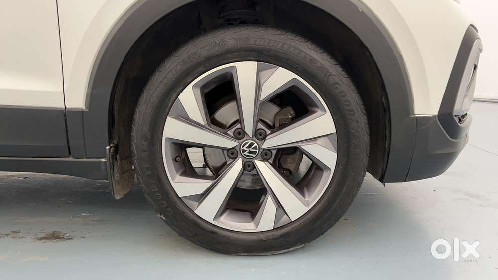 Volkswagen Taigun Topline 1.0 Tsi At (electric Seats), 2022, Petrol