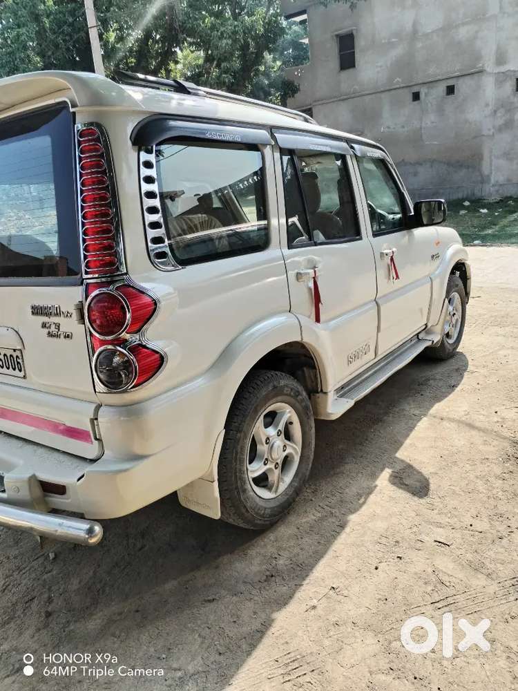 Gadi Good Condition Me Hai 2010 Moda Hai