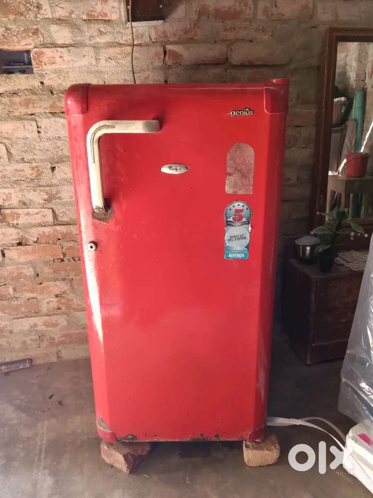 Whirlpool Genius Refrigerator 190L – Good Working Condition