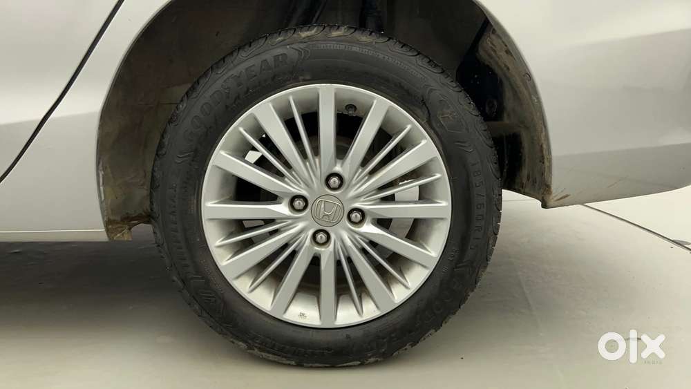 Honda City 1.5 V Mt, 2022, Cng & Hybrids