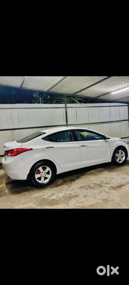 Hyundai New Elantra 2013 Cng & Hybrids 80000 Km Driven