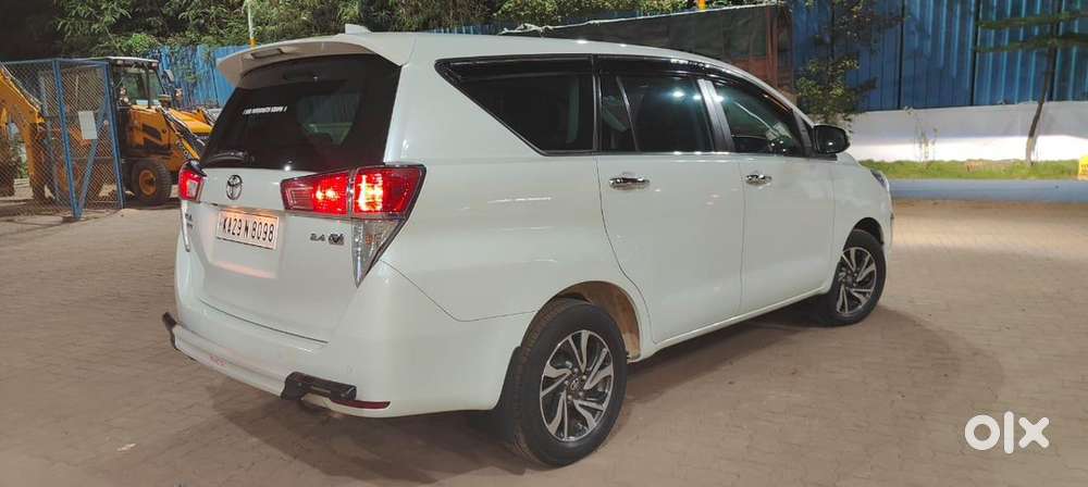 Toyota Innova Crysta