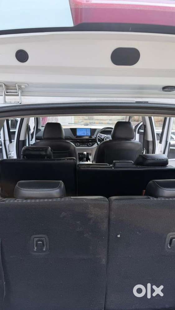 Kia Carens 2023 Petrol Well Maintained