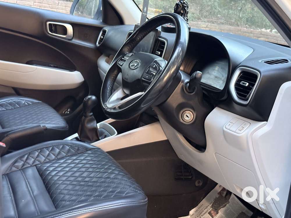 Hyundai Venue S 1.2 Petrol, 2022, Petrol
