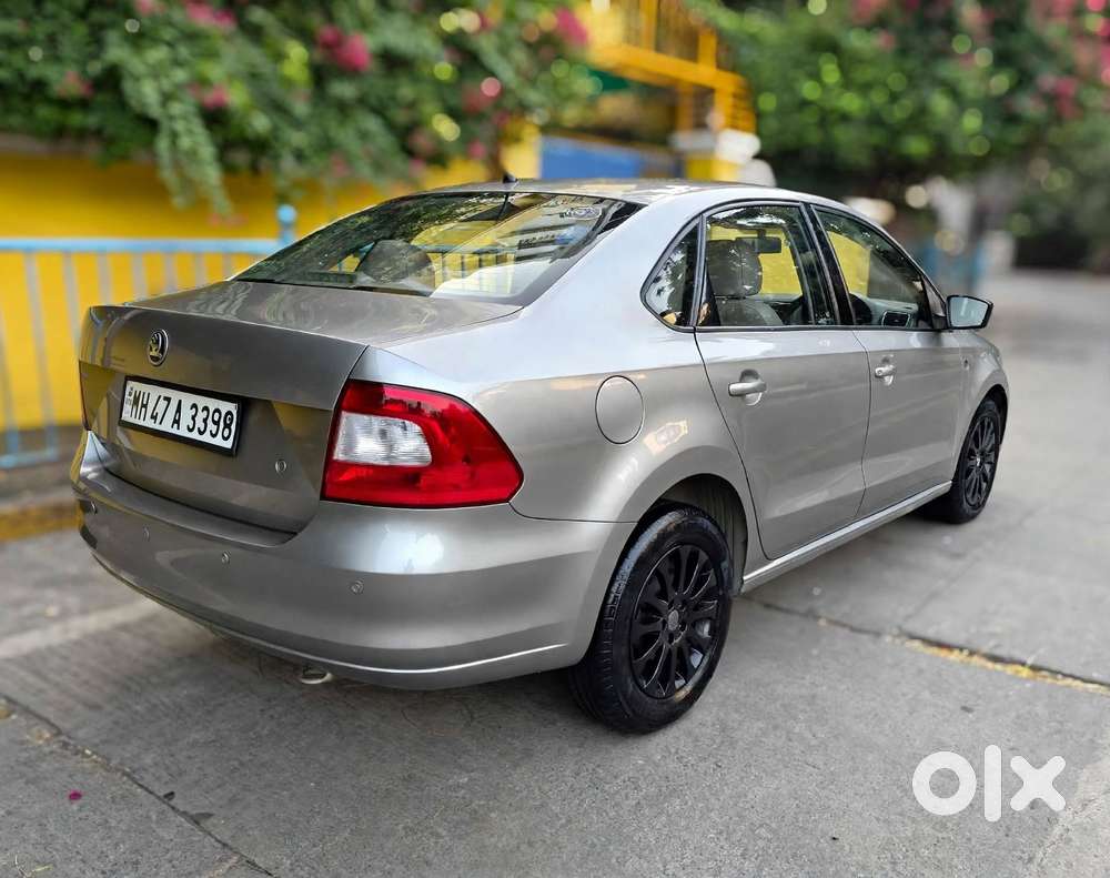 Skoda Rapid 1.6 Mpi At Elegance Black Package, 2015, Petrol