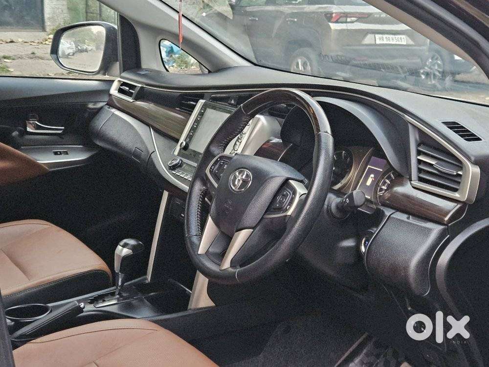 Toyota Innova Crysta [2020-ongoing] 2.4 Zx At 7 Str, 2022, Diesel