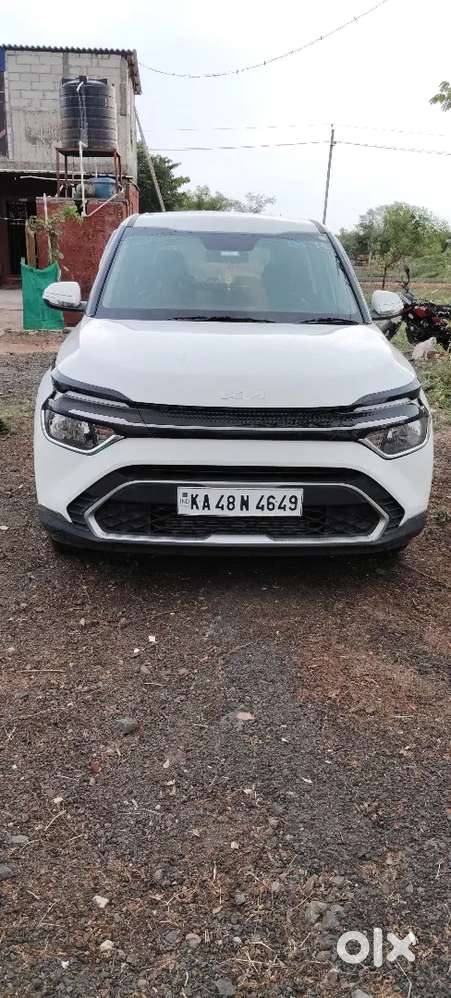 Kia Carens 2024 Petrol 12500 Km Driven,,