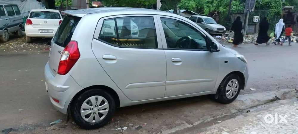 Hyundai I10 2012 Petrol 70000 Km Driven