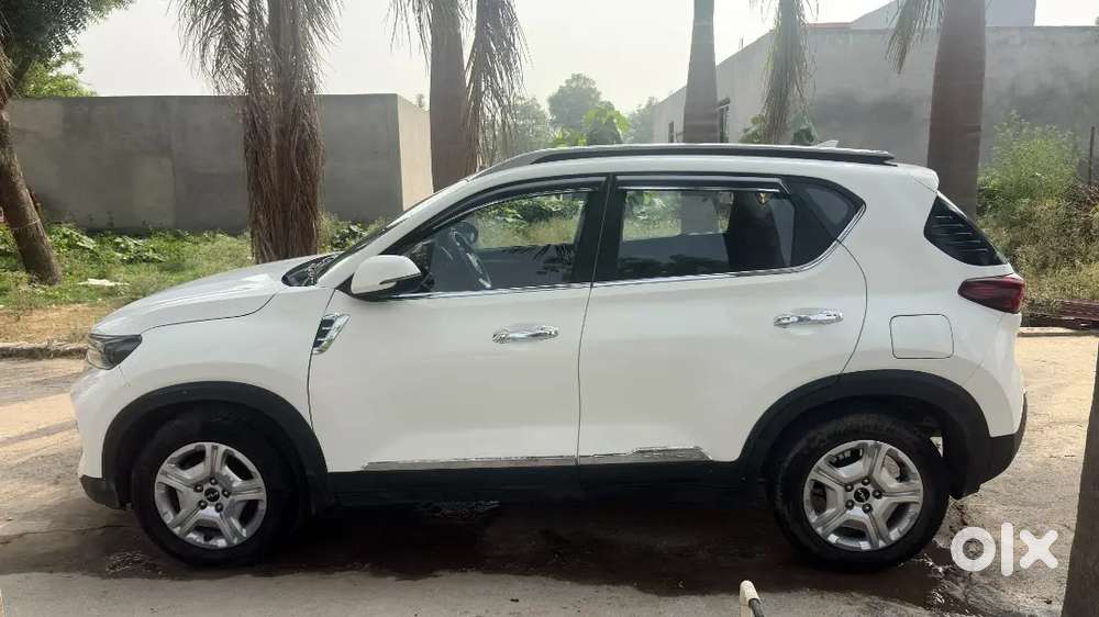 Kia Sonet 2023 Petrol Well Maintained