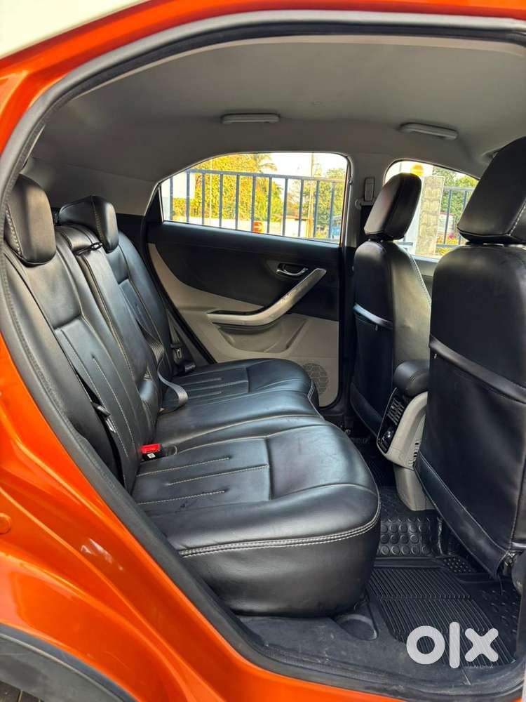 Tata Nexon 1.2 Revotron Xza Plus, 2018, Petrol