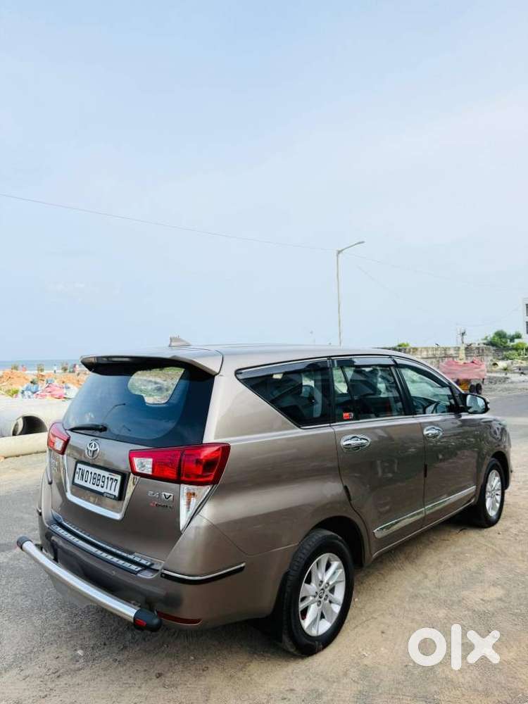 Toyota Innova Crysta 2.4 V, 2017, Diesel