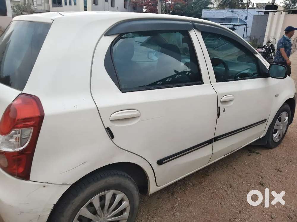 Toyota Etios Liva 2015