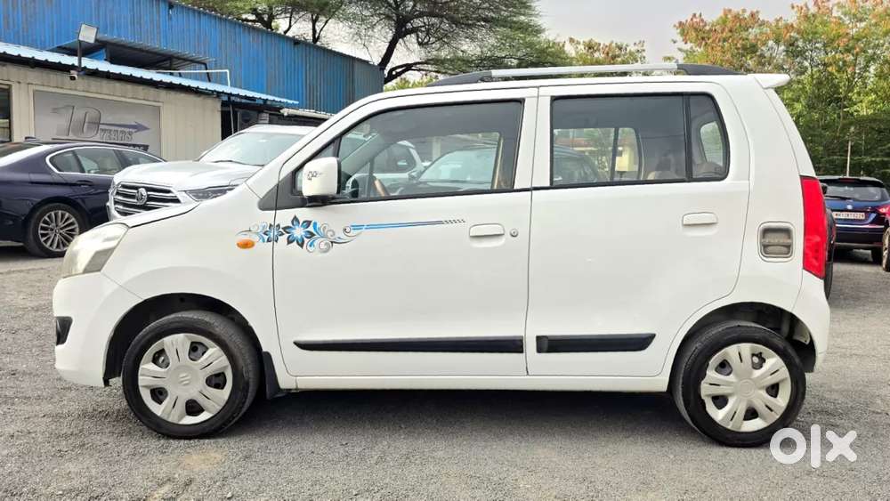 Maruti Suzuki Wagon R 1.0 Vxi Amt, 2017, Petrol