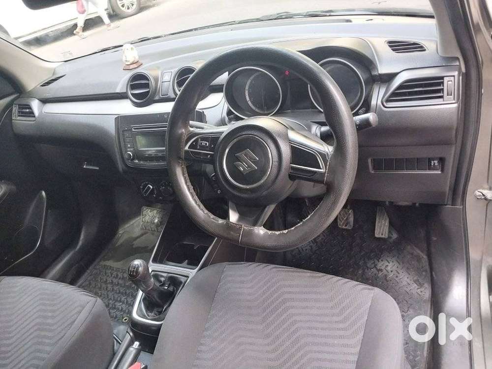 Maruti Suzuki Swift Vxi 1.2 Abs Bs-iv, 2019, Petrol