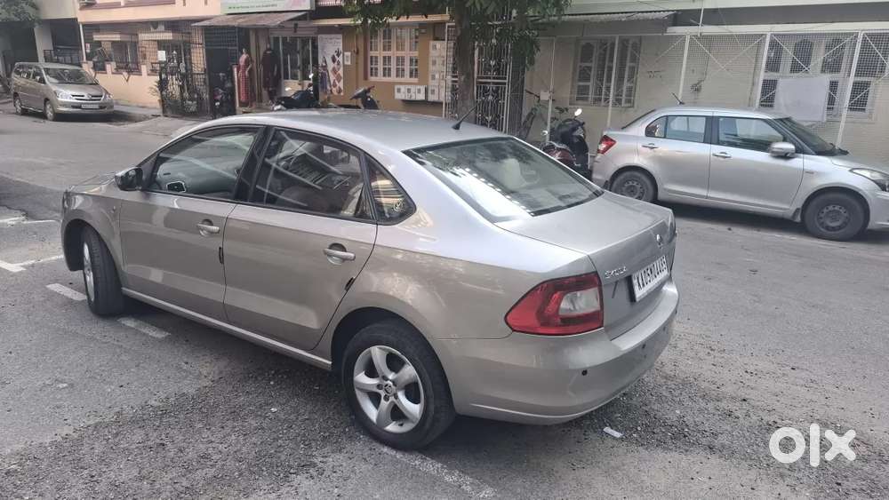 Skoda Rapid Elegance 1.6 Tdi Cr Manual, 2014, Diesel