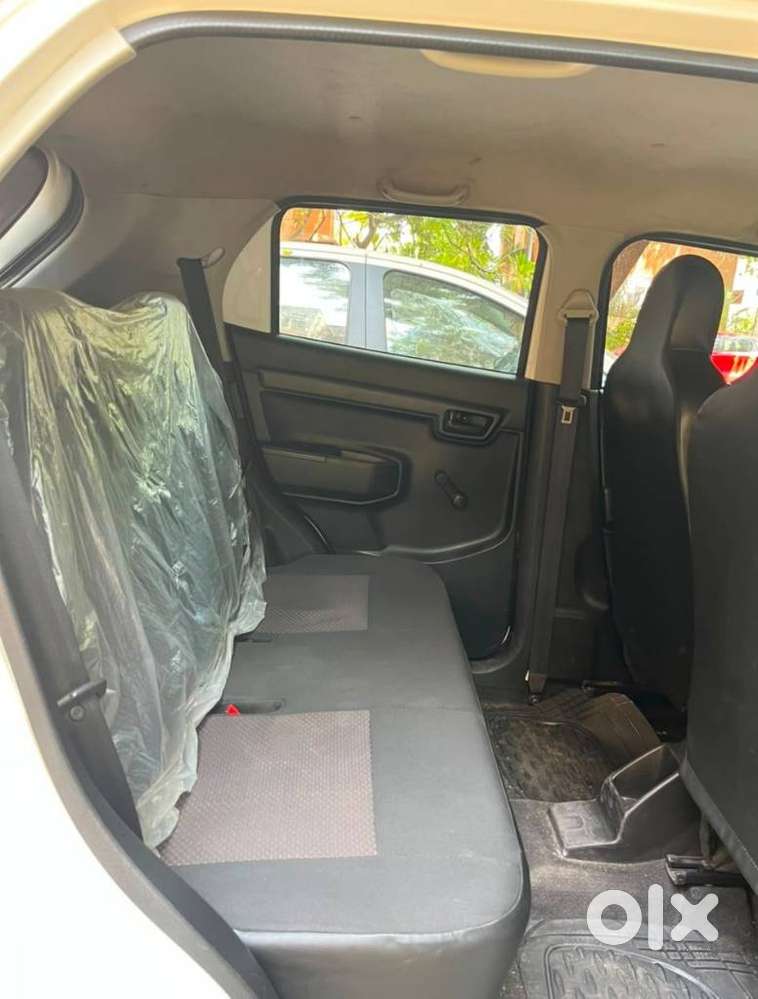 Maruti Suzuki S-presso Vxi, 2025, Petrol