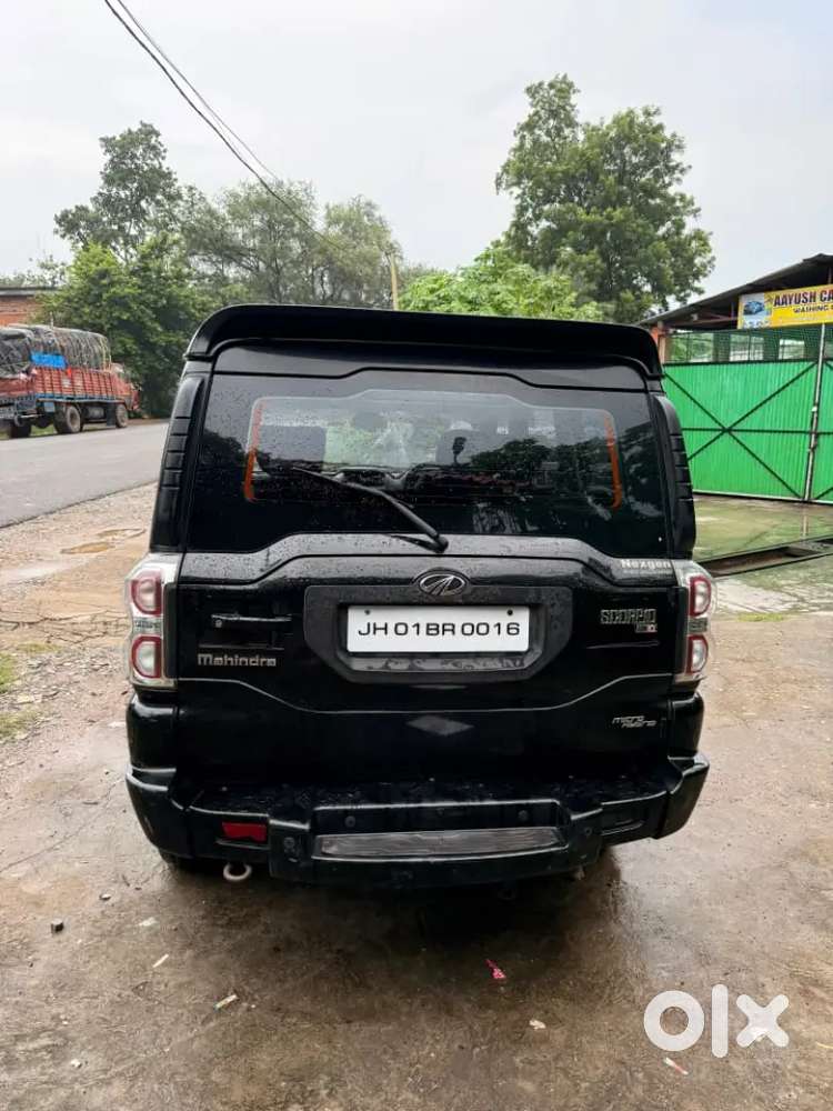 Mahindra Scorpio 2.2 S10 2015