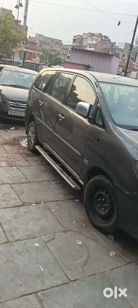 Toyota Innova 2.5 V 2010