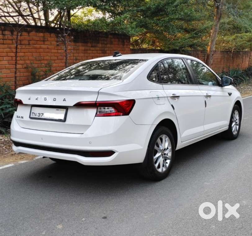 Skoda Slavia 1.0 Ambition Tsi, 2022, Petrol