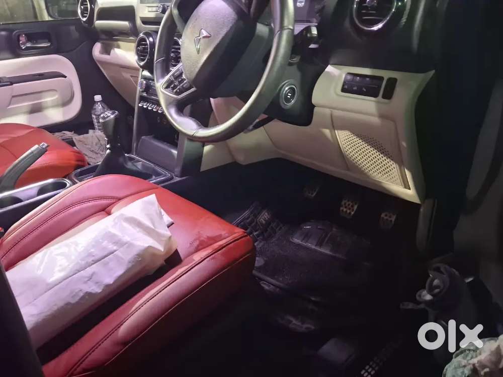 Mahindra Thar Roxx Petrol 2024