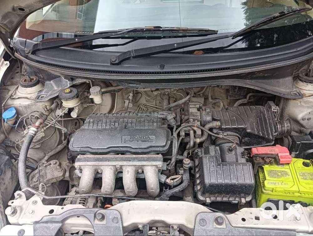 Honda Brio Mt 2012