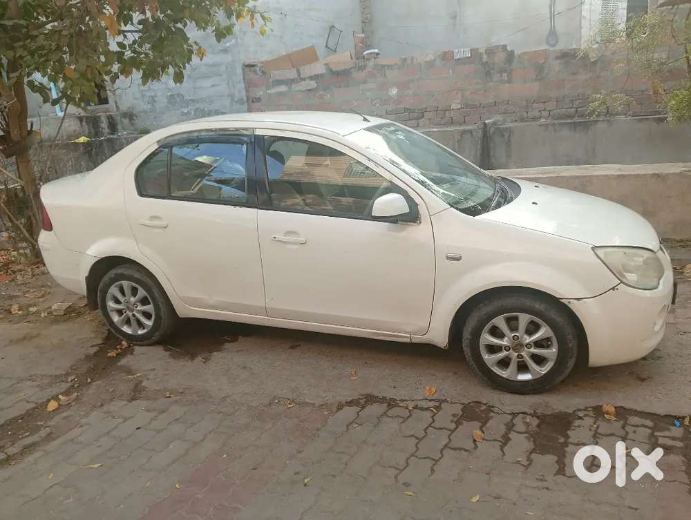 Ford Fiesta Classic 2012 Diesel 100000 Km Driven