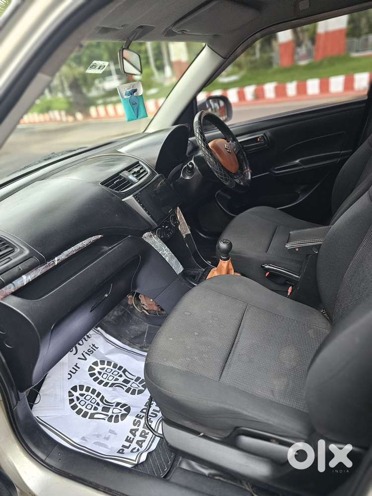 Maruti Suzuki Swift 2012 / Petrol + Cng - Well Maintained