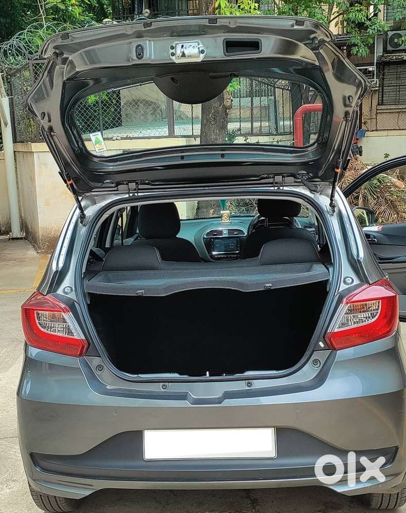 Tata Tiago Xza 2020 Petrol 5861 Km Grey Special Edition New Companycar