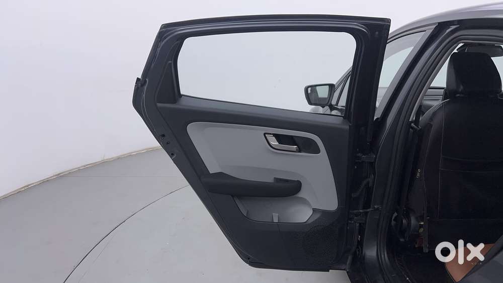 Tata Altroz Xz, 2020, Petrol