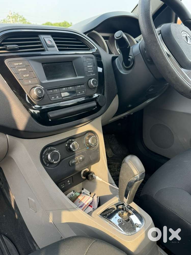 Tata Tiago Petrol 2018