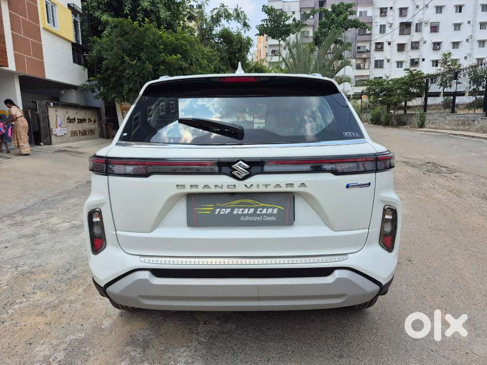 Maruti Suzuki Grand Vitara 1.5 Alpha Smart Hybrid, 2025, Petrol