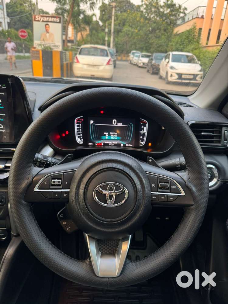 Toyota Urban Cruiser Hyryder, 2025, Petrol