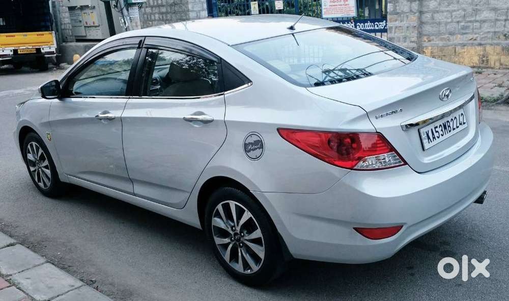 Hyundai Verna Fluidic 1.6 Vtvt Sx, 2014, Petrol