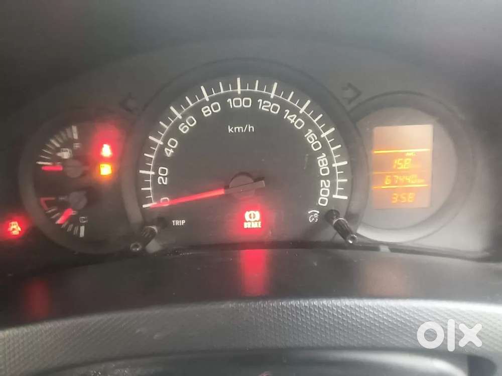 Maruti Suzuki Swift Lxi Optional-o, 2017, Petrol