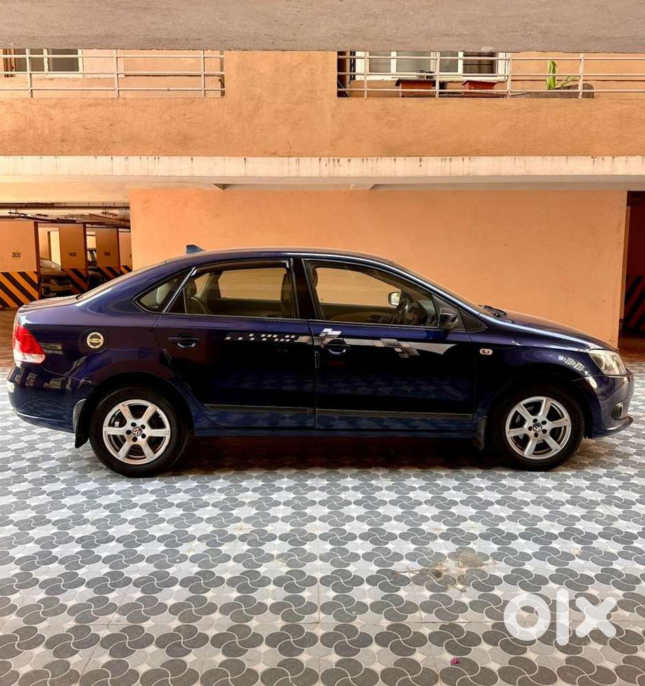 Volkswagen Vento 2012 Petrol 77000 Km Driven
