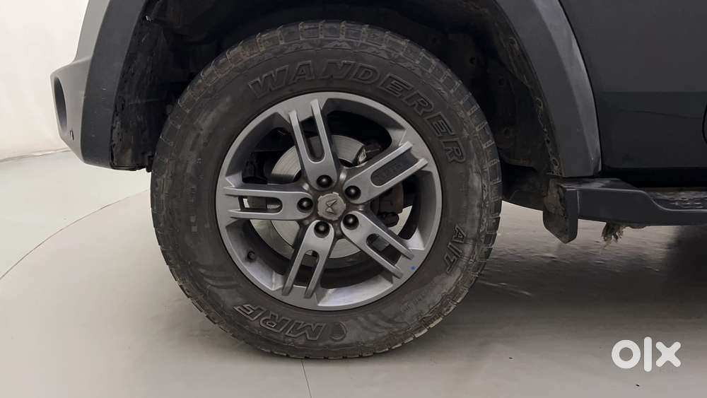 Mahindra Thar Lx Hard Top Petrol At Rwd, 2023, Petrol