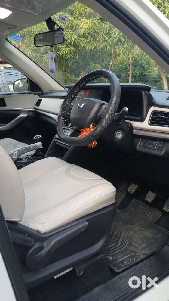 Mahindra Xuv700 Mx Petrol 5 Str In Mint Condition