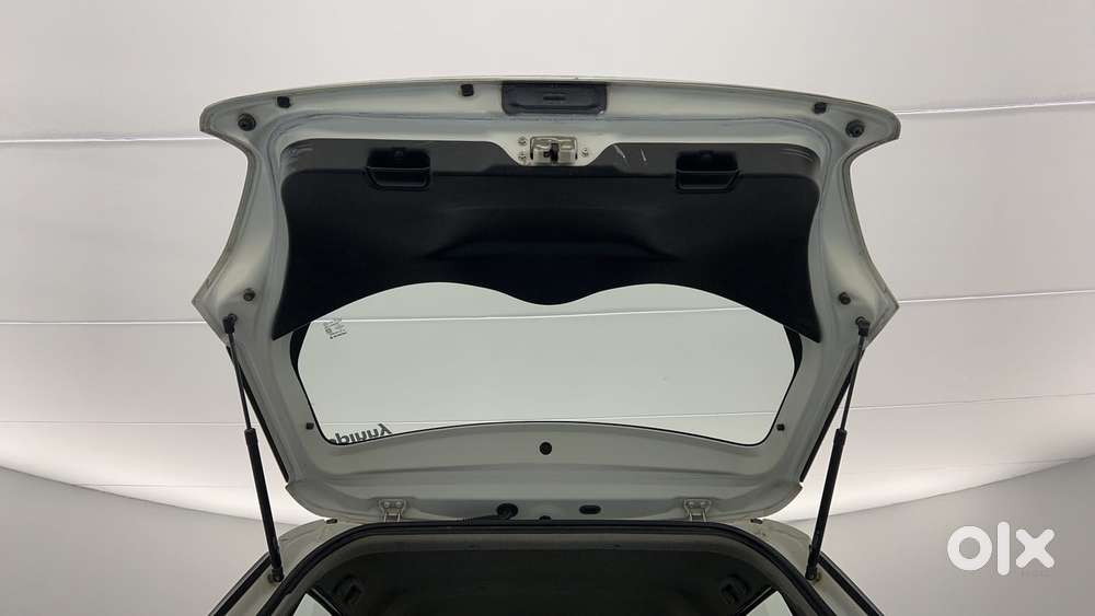 Maruti Suzuki Swift Vvt Vxi, 2020, Petrol