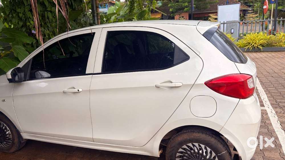 Tata Tiago Xe 2018
