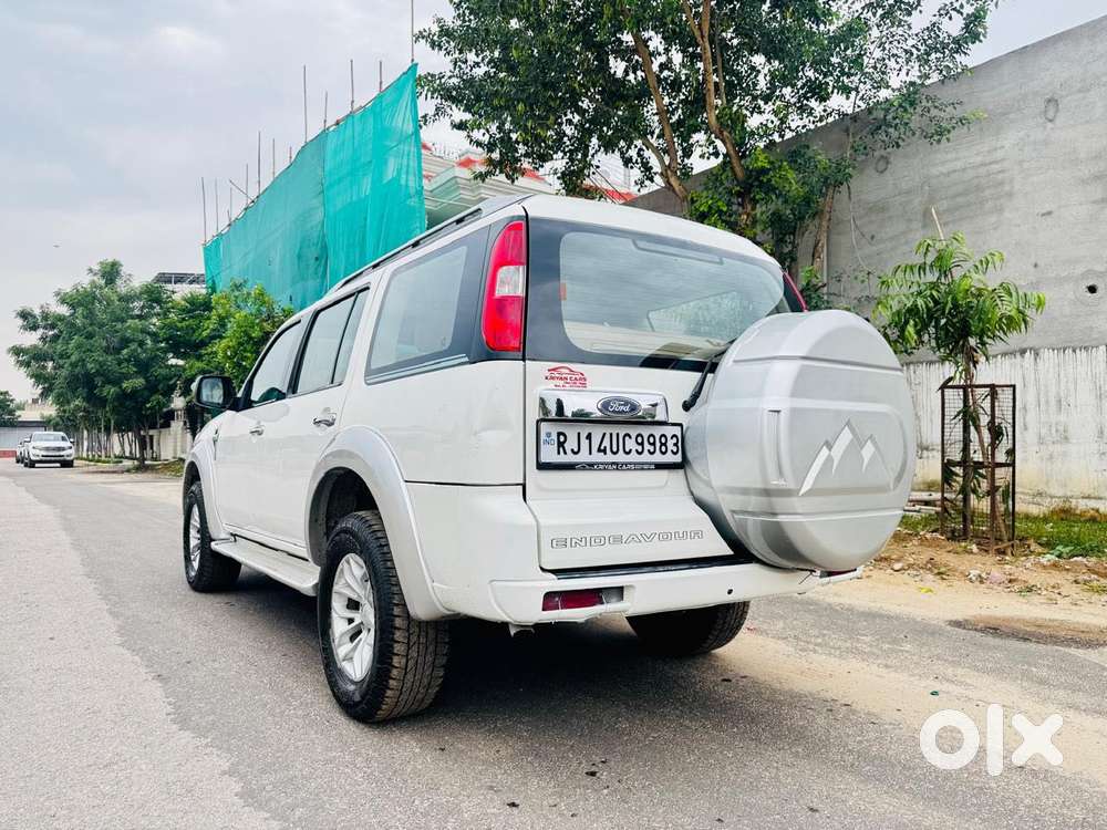 Ford Endeavour Titanium 2.2 4x2, 2013, Diesel