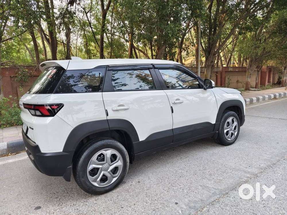 Maruti Suzuki Brezza 1.5 Vxi Smart Hybrid, 2023, Petrol
