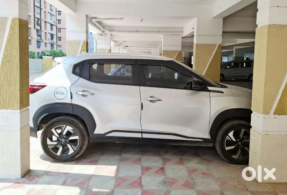 Urgent Sale--nissan Magnite 2025--excellent Condition Low Km Driven