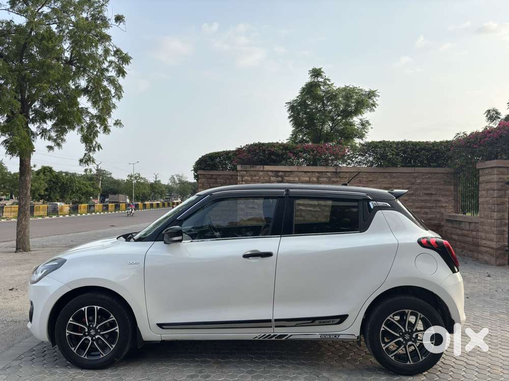 Maruti Suzuki Swift Dzire Zdi + Amt, 2018, Diesel