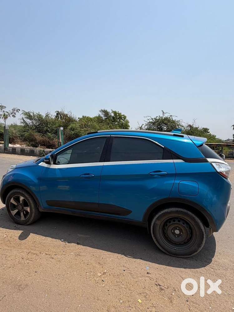 Tata Nexon Xz + Bs4