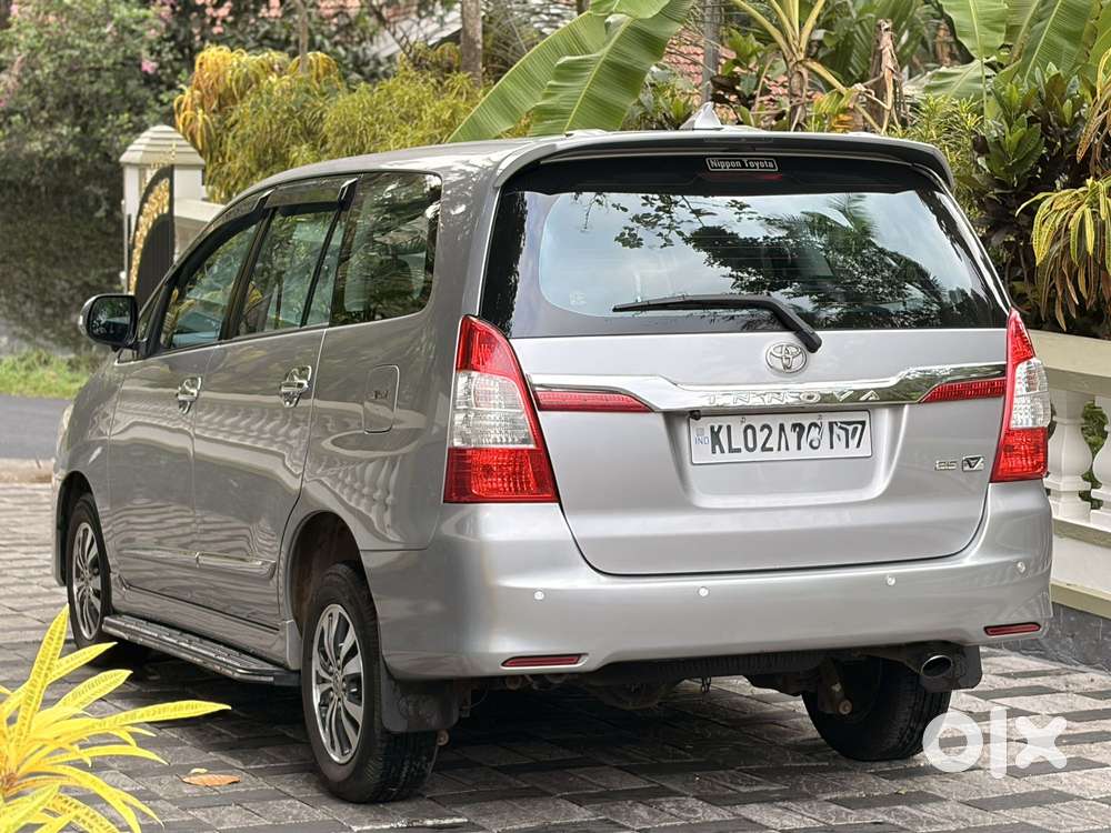Toyota Innova 2.5 Vx 7 Seater Bs Iv, 2015, Diesel