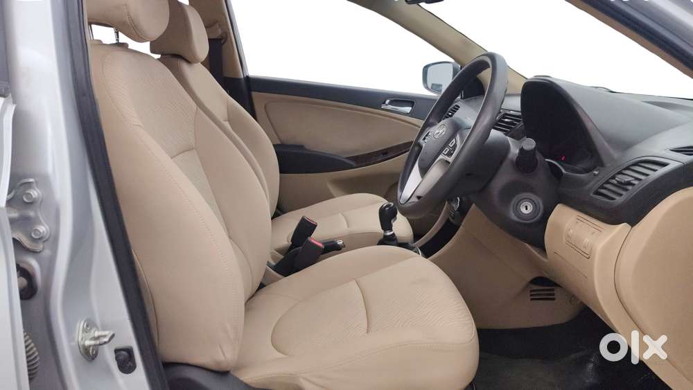 Hyundai Verna Fluidic 1.6 Vtvt Sx, 2013, Petrol